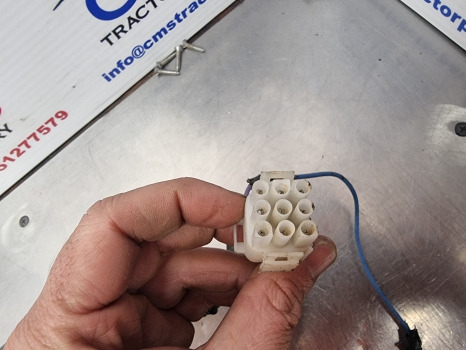 Fiat F, F-dt Series F140, F100, F115, F120, F130 Switch Lever Lights 5141940 - Lights/ Lighting: picture 4 Fiat F, F-dt Series F140, F100, F115, F120, F130 Switch Lever Lights 5141940 - Lights/ Lighting: picture 4