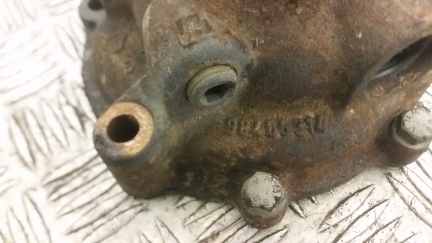 Fiat Ford 30, 10s, 35, F, F Dt F130, F120, F110, F140 Water Pump 98497117 - Coolant pump for Farm tractor: picture 2 Fiat Ford 30, 10s, 35, F, F Dt F130, F120, F110, F140 Water Pump 98497117 - Coolant pump for Farm tractor: picture 2