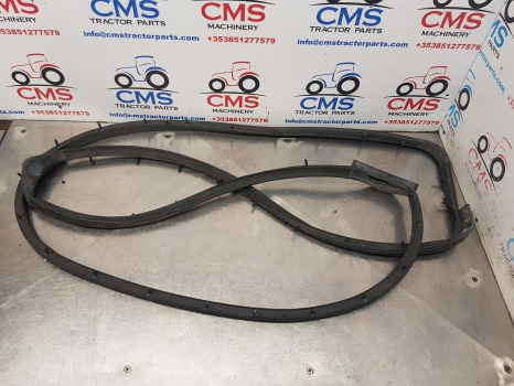 Ford 10, 30, Tw, 1000 Series, Super Q, Q Cab Door Seal Rhs D8nn9420530ac - Door and parts: picture 2 Ford 10, 30, Tw, 1000 Series, Super Q, Q Cab Door Seal Rhs D8nn9420530ac - Door and parts: picture 2