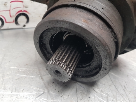 Ford 10 Carraro 709/19s2 Front Axle Differential Housing 18760 Car65598 9968055 - Differential gear for Farm tractor: picture 3 Ford 10 Carraro 709/19s2 Front Axle Differential Housing 18760 Car65598 9968055 - Differential gear for Farm tractor: picture 3