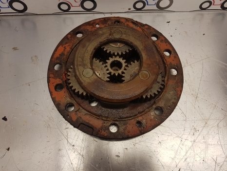 Ford 10 Series Carraro Hub Cover Assembly Car115643, 9968080, Car120836, N13513 - Wheel hub for Farm tractor: picture 2 Ford 10 Series Carraro Hub Cover Assembly Car115643, 9968080, Car120836, N13513 - Wheel hub for Farm tractor: picture 2