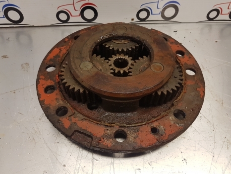 Ford 10 Series Carraro Hub Cover Assembly Car115643, 9968080, Car120836, N13513 - Wheel hub for Farm tractor: picture 1 Ford 10 Series Carraro Hub Cover Assembly Car115643, 9968080, Car120836, N13513 - Wheel hub for Farm tractor: picture 1