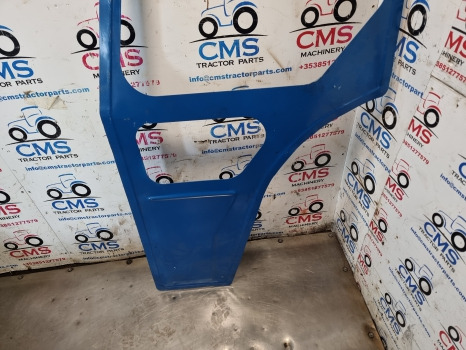 Ford 2000, 3000, 2600, 3600 Cab Door Frame Lhs - Door and parts: picture 4 Ford 2000, 3000, 2600, 3600 Cab Door Frame Lhs - Door and parts: picture 4