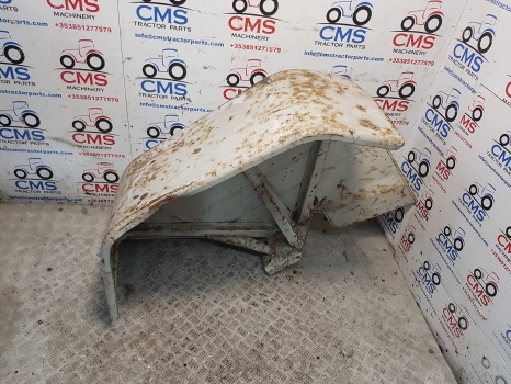 Ford 3000, 3600, 2600, Fritzmeier Cab Mudguard Rhs, D1nn16312f - Fender for Agricultural machinery: picture 1 Ford 3000, 3600, 2600, Fritzmeier Cab Mudguard Rhs, D1nn16312f - Fender for Agricultural machinery: picture 1