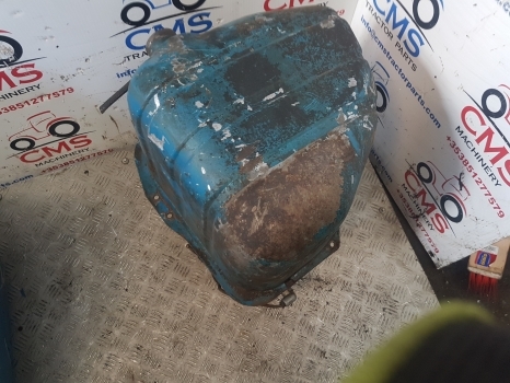Ford 4000, 4600 Fuel Tank 83935630, E2nn9002ba, E3nn9002kb - Fuel tank for Farm tractor: picture 2 Ford 4000, 4600 Fuel Tank 83935630, E2nn9002ba, E3nn9002kb - Fuel tank for Farm tractor: picture 2