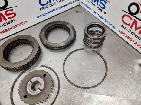 Ford 4630, 30 Series, Clutch Plate, Disc And Hub 86604372, K3660623692 - Clutch and parts: picture 5 Ford 4630, 30 Series, Clutch Plate, Disc And Hub 86604372, K3660623692 - Clutch and parts: picture 5