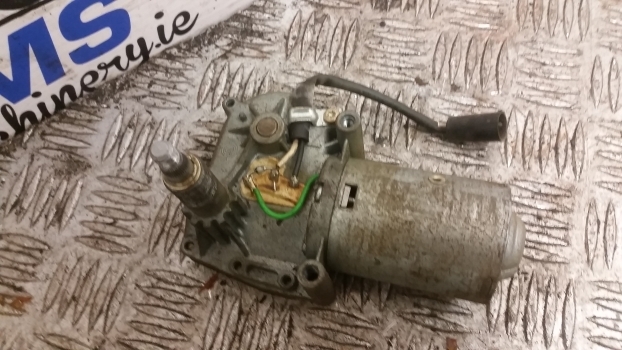 Ford 555c, 655c, 555d, 655d, 575d, 675d Wiper Motor Rear E8nn17n404aa - Wiper for Farm tractor: picture 3 Ford 555c, 655c, 555d, 655d, 575d, 675d Wiper Motor Rear E8nn17n404aa - Wiper for Farm tractor: picture 3
