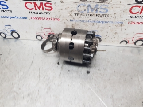 Ford 7840, 10, 40, Lb, Tlb Front Axle Differential Box Assy 9968055, 85827068 - Differential gear for Agricultural machinery: picture 4 Ford 7840, 10, 40, Lb, Tlb Front Axle Differential Box Assy 9968055, 85827068 - Differential gear for Agricultural machinery: picture 4