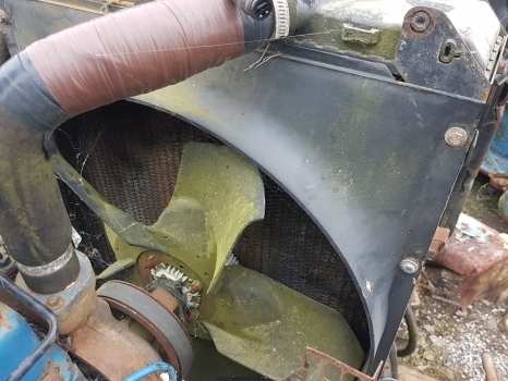 Ford 8340, 40 Series Engine Water Cooling Radiator 82015105, 82015099 - Radiator for Farm tractor: picture 3 Ford 8340, 40 Series Engine Water Cooling Radiator 82015105, 82015099 - Radiator for Farm tractor: picture 3