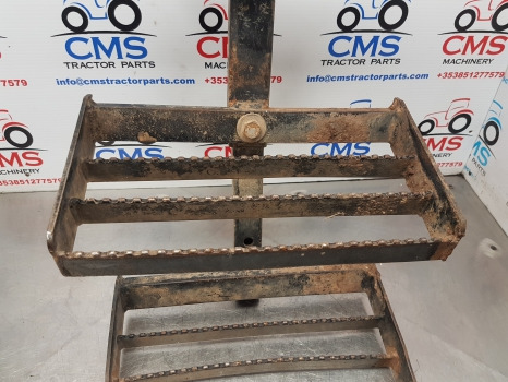 Ford New Holland 40, Ts Series, Ts110, 8340 Foot Step Lhs 82007896, 82007892 - Footstep for Agricultural machinery: picture 5 Ford New Holland 40, Ts Series, Ts110, 8340 Foot Step Lhs 82007896, 82007892 - Footstep for Agricultural machinery: picture 5