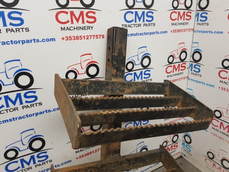 Ford New Holland 40, Ts ,ts110, 6640 Foot Step Assy Rhs 82008961,f0nn9420041bb - Footstep for Agricultural machinery: picture 5 Ford New Holland 40, Ts ,ts110, 6640 Foot Step Assy Rhs 82008961,f0nn9420041bb - Footstep for Agricultural machinery: picture 5
