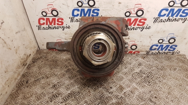 Ford New Holland Fiat 8160 Front Steering Knuckle Spindle Lhs 5171554, 5171533 - Steering knuckle for Farm tractor: picture 1 Ford New Holland Fiat 8160 Front Steering Knuckle Spindle Lhs 5171554, 5171533 - Steering knuckle for Farm tractor: picture 1