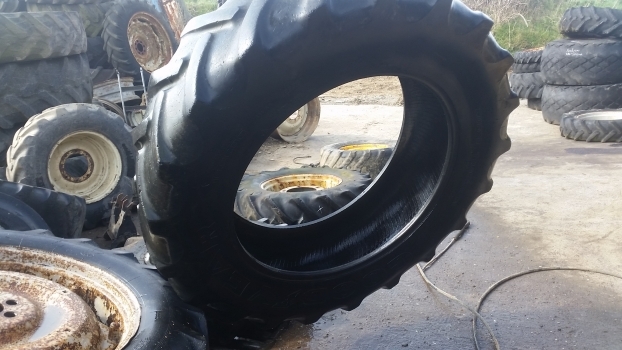 Ford Rear Tyre 16.9-38. Please Check By The Photos. - Tire for Farm tractor: picture 1 Ford Rear Tyre 16.9-38. Please Check By The Photos. - Tire for Farm tractor: picture 1