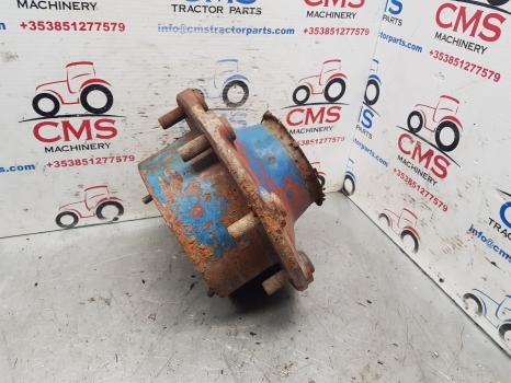 Ford Tw 20 Front Axle Hub Bolt Plate 4468453013, 4468453013, Zp1927708 - Wheel hub for Farm tractor: picture 3 Ford Tw 20 Front Axle Hub Bolt Plate 4468453013, 4468453013, Zp1927708 - Wheel hub for Farm tractor: picture 3