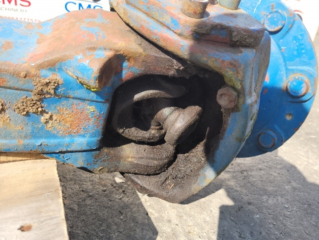 Ford Tw 20, Tw 10, Tw10, Tw20 Zf Apl 3052 Front Axle Complete 4468053069 - Axle and parts: picture 3 Ford Tw 20, Tw 10, Tw10, Tw20 Zf Apl 3052 Front Axle Complete 4468053069 - Axle and parts: picture 3