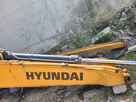 Hyundai Hx220lc Arm Ram Cylinder 31k6-50130, 31y1-45430, 31y1-28640gg - Hydraulic cylinder for Excavator: picture 1 Hyundai Hx220lc Arm Ram Cylinder 31k6-50130, 31y1-45430, 31y1-28640gg - Hydraulic cylinder for Excavator: picture 1