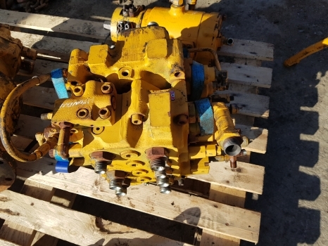 Hyundai Robex 130lc-3 Main Hydraulic Control Valve Assy 31e6-00050; Ux22-38; - Hydraulic valve for Excavator: picture 2 Hyundai Robex 130lc-3 Main Hydraulic Control Valve Assy 31e6-00050; Ux22-38; - Hydraulic valve for Excavator: picture 2