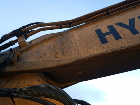 Hyundai Robex R140lc-9a Boom Arm 61e6-1008, 61e6-10082 - Boom for Excavator: picture 3 Hyundai Robex R140lc-9a Boom Arm 61e6-1008, 61e6-10082 - Boom for Excavator: picture 3