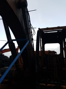 Hyundai Robex R140lc-9a Lift Cylinder Ram Rhs 31q4-50121 - Hydraulic cylinder for Excavator: picture 1 Hyundai Robex R140lc-9a Lift Cylinder Ram Rhs 31q4-50121 - Hydraulic cylinder for Excavator: picture 1