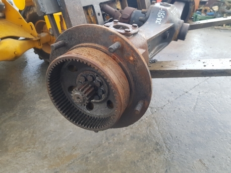 Jcb 531-70, 536-60 Rear Axle Assembly Nut 448/17302p, 448/16501p, 458/m6947 - Rear axle for Telescopic handler: picture 4 Jcb 531-70, 536-60 Rear Axle Assembly Nut 448/17302p, 448/16501p, 458/m6947 - Rear axle for Telescopic handler: picture 4