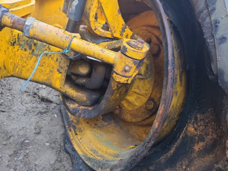 Jcb 533-105 Front Axle Hub Rhs Complete 453/23102, 453/23303, 450/12416 - Front axle for Material handling equipment: picture 3 Jcb 533-105 Front Axle Hub Rhs Complete 453/23102, 453/23303, 450/12416 - Front axle for Material handling equipment: picture 3