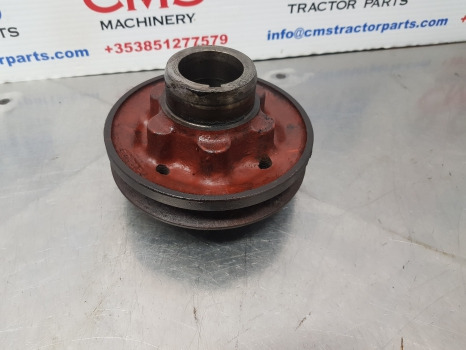 John Deere 1630, 2030, 1950 Crankshaft Pulley R59312 - Belt tensioner for Agricultural machinery: picture 2 John Deere 1630, 2030, 1950 Crankshaft Pulley R59312 - Belt tensioner for Agricultural machinery: picture 2