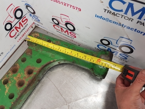 John Deere 2140, 2040, 1840, 1640 Spindle Knuckle Rhs Rhs Al31297, L35000 - Steering knuckle for Farm tractor: picture 4 John Deere 2140, 2040, 1840, 1640 Spindle Knuckle Rhs Rhs Al31297, L35000 - Steering knuckle for Farm tractor: picture 4