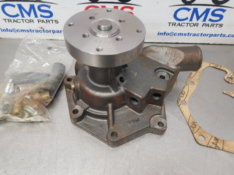 John Deere 2650, 2650n, 2850, 2250, 2450 Water Pump Re60489, Re546935, Ar92417 - Coolant pump for Agricultural machinery: picture 3 John Deere 2650, 2650n, 2850, 2250, 2450 Water Pump Re60489, Re546935, Ar92417 - Coolant pump for Agricultural machinery: picture 3