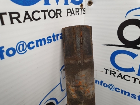 John Deere 30 Series Spindle Knuckle Al19730, A-al19730 , L29244 - Steering knuckle for Farm tractor: picture 3 John Deere 30 Series Spindle Knuckle Al19730, A-al19730 , L29244 - Steering knuckle for Farm tractor: picture 3