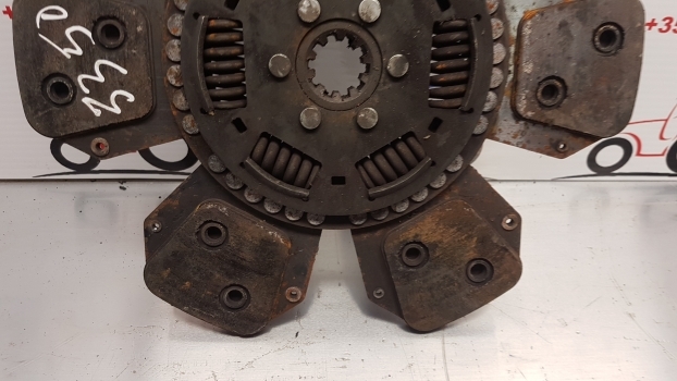 John Deere 40 , 41 And 50 Series Clutch Disc Al70272 - Clutch disc for Farm tractor: picture 3 John Deere 40 , 41 And 50 Series Clutch Disc Al70272 - Clutch disc for Farm tractor: picture 3