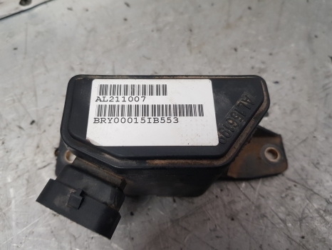John Deere 6000 Series 6115m Brake Pedal Switch Al156199, Al211007 - Electrical system for Farm tractor: picture 3 John Deere 6000 Series 6115m Brake Pedal Switch Al156199, Al211007 - Electrical system for Farm tractor: picture 3