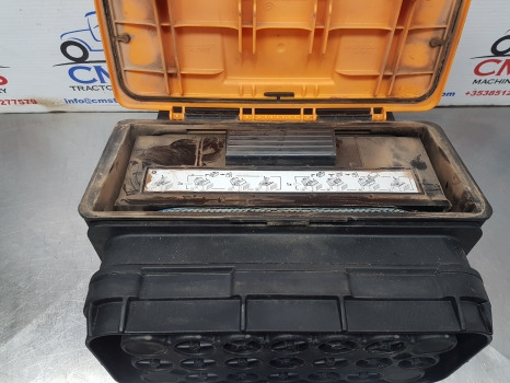 Air intake system John Deere 6115m, 6m, 6r, Engine Air Cleaner Assy Al210179, Al207628, Al203003: picture 9