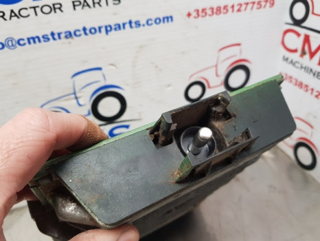 John Deere 6145r Chassis Control Unit Ecu Al216413, Al224162, Al226812 - ECU: picture 3 John Deere 6145r Chassis Control Unit Ecu Al216413, Al224162, Al226812 - ECU: picture 3
