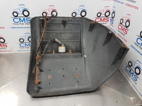 Lamborghini 950 Premium, Racing, R4, R5 Mudguard Extension Rhs 0.009.0492.3/320 - Fender for Farm tractor: picture 4 Lamborghini 950 Premium, Racing, R4, R5 Mudguard Extension Rhs 0.009.0492.3/320 - Fender for Farm tractor: picture 4