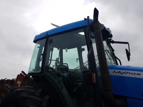 Landini Mythos Series Mythos 100, Mythos 105, Mythos 115 Cab Complete - Cab for Farm tractor: picture 5 Landini Mythos Series Mythos 100, Mythos 105, Mythos 115 Cab Complete - Cab for Farm tractor: picture 5