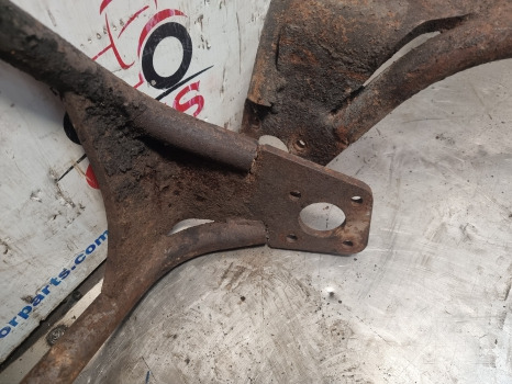 Manitou Mlt 634-120, 630, 634, 731, Front Mudguard Bracket Kit 237487, 237488 - Fender: picture 4 Manitou Mlt 634-120, 630, 634, 731, Front Mudguard Bracket Kit 237487, 237488 - Fender: picture 4