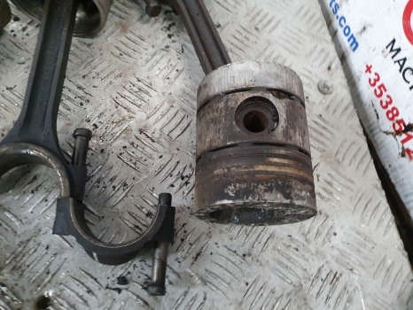 Massey Ferguson 135, 140, 145 Ad3.152 Pistons Set, Con Rod, 82111, 84774, 84957 - Piston/ Ring/ Bushing for Farm tractor: picture 4 Massey Ferguson 135, 140, 145 Ad3.152 Pistons Set, Con Rod, 82111, 84774, 84957 - Piston/ Ring/ Bushing for Farm tractor: picture 4