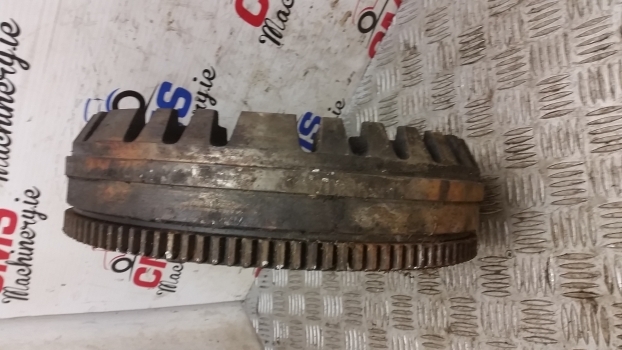 Massey Ferguson 135 Engine Flywheel Assembly 11 Inches Clutch Disc - Flywheel for Farm tractor: picture 2 Massey Ferguson 135 Engine Flywheel Assembly 11 Inches Clutch Disc - Flywheel for Farm tractor: picture 2