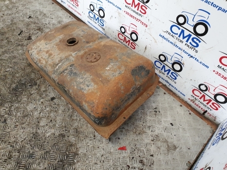 Massey Ferguson 20d, 20e, 30e, 30h, 40e Original Fuel Tank 1672762m91 - Fuel tank for Farm tractor: picture 4 Massey Ferguson 20d, 20e, 30e, 30h, 40e Original Fuel Tank 1672762m91 - Fuel tank for Farm tractor: picture 4