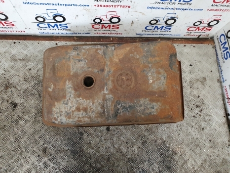Massey Ferguson 20d, 20e, 30e, 30h, 40e Original Fuel Tank 1672762m91 - Fuel tank for Farm tractor: picture 3 Massey Ferguson 20d, 20e, 30e, 30h, 40e Original Fuel Tank 1672762m91 - Fuel tank for Farm tractor: picture 3