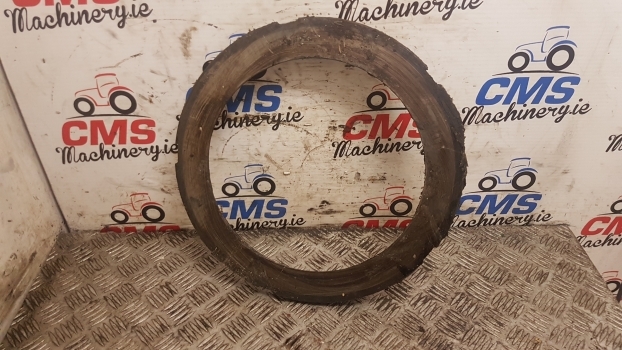 Massey Ferguson 2620 Rear Axle Brake Plate 1610205m2 - Brake parts for Farm tractor: picture 2 Massey Ferguson 2620 Rear Axle Brake Plate 1610205m2 - Brake parts for Farm tractor: picture 2