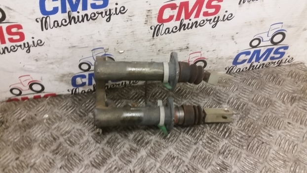 Massey Ferguson 3050, 3630, 6150, 8150 Brake Master Cylinders Kit 3383079m5 - Brake cylinder for Farm tractor: picture 2 Massey Ferguson 3050, 3630, 6150, 8150 Brake Master Cylinders Kit 3383079m5 - Brake cylinder for Farm tractor: picture 2