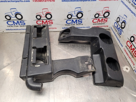 Massey Ferguson 4245, 4255, 4355 Cab Air Vent 3806427m3, 3806426m3 - A/C part: picture 5 Massey Ferguson 4245, 4255, 4355 Cab Air Vent 3806427m3, 3806426m3 - A/C part: picture 5