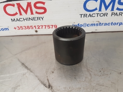 Massey Ferguson 5455 Sleeverear Axle Differential 3382121m3 - Differential gear for Farm tractor: picture 1 Massey Ferguson 5455 Sleeverear Axle Differential 3382121m3 - Differential gear for Farm tractor: picture 1