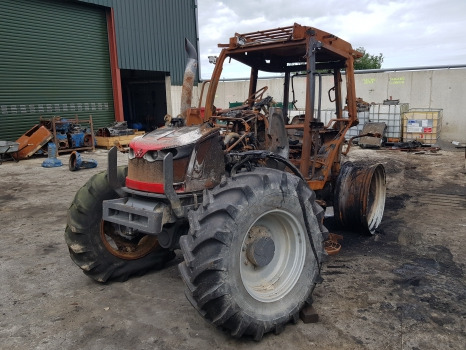 Massey Ferguson 5612 Front, Rear Axle, Pto, Transmission, Engine Parts - Engine: picture 1 Massey Ferguson 5612 Front, Rear Axle, Pto, Transmission, Engine Parts - Engine: picture 1