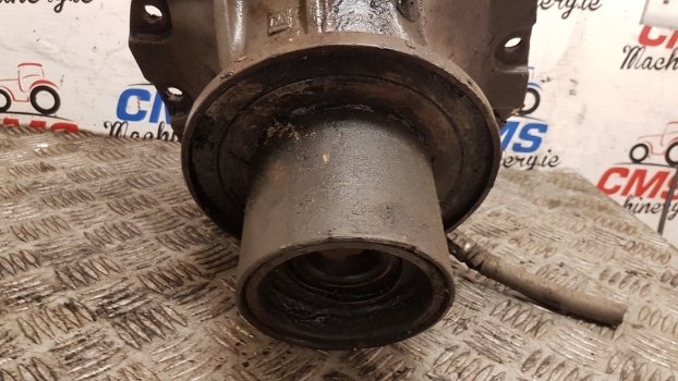 Massey Ferguson 8150, 8160 Front Axle Differential Housing Support 3429929m93 - Differential gear for Farm tractor: picture 5 Massey Ferguson 8150, 8160 Front Axle Differential Housing Support 3429929m93 - Differential gear for Farm tractor: picture 5