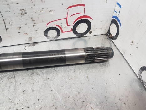 Matbro Carraro 131778, 131779 28.14 Axle Half Shaft 126368 - Front axle: picture 2 Matbro Carraro 131778, 131779 28.14 Axle Half Shaft 126368 - Front axle: picture 2