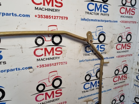 Mccormickxtx165, Mc 130, Case, Landini, Mx, Mc, Cab Back Window Frame 4213072m9 - Window and parts: picture 5 Mccormickxtx165, Mc 130, Case, Landini, Mx, Mc, Cab Back Window Frame 4213072m9 - Window and parts: picture 5