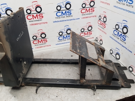 New Holland Case Puma 145, T7.200 Hood Support Assy 84337706, 84485123, 84268312 - Hood for Farm tractor: picture 3 New Holland Case Puma 145, T7.200 Hood Support Assy 84337706, 84485123, 84268312 - Hood for Farm tractor: picture 3