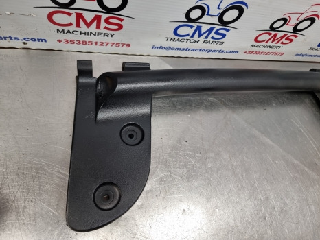 New Holland Case Steyr T6.145,t6, T7, Mxu, Maxxum T6.180 Door Hinge Lhs 87301643 - Door and parts: picture 1 New Holland Case Steyr T6.145,t6, T7, Mxu, Maxxum T6.180 Door Hinge Lhs 87301643 - Door and parts: picture 1